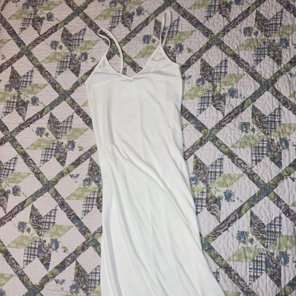 - 90s vintage victoria secret white v neck slip dress with slit